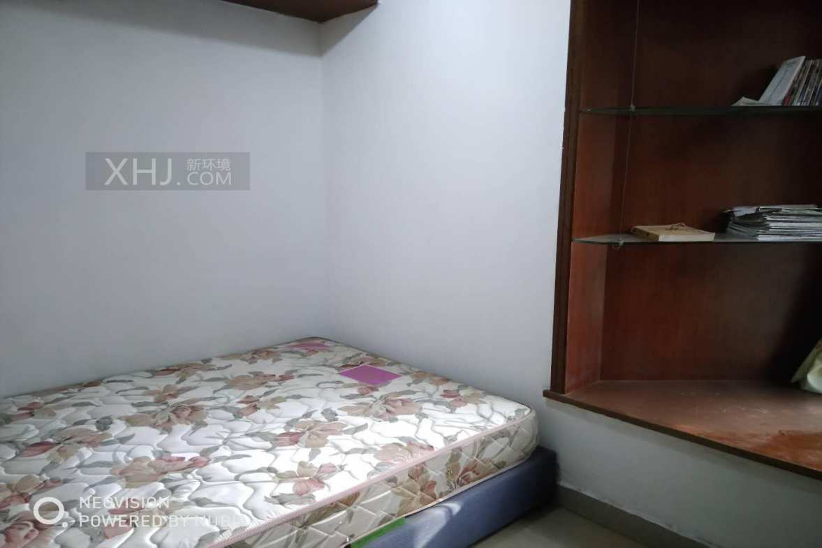 阳光金沙  2室2厅1卫    135.0万客厅