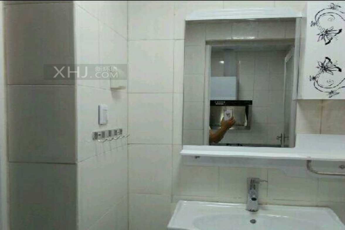 南湖春天  1室1厅1卫    1300.0元/月室内图