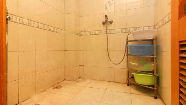 百家苑  2室2厅1卫    133.0万客厅