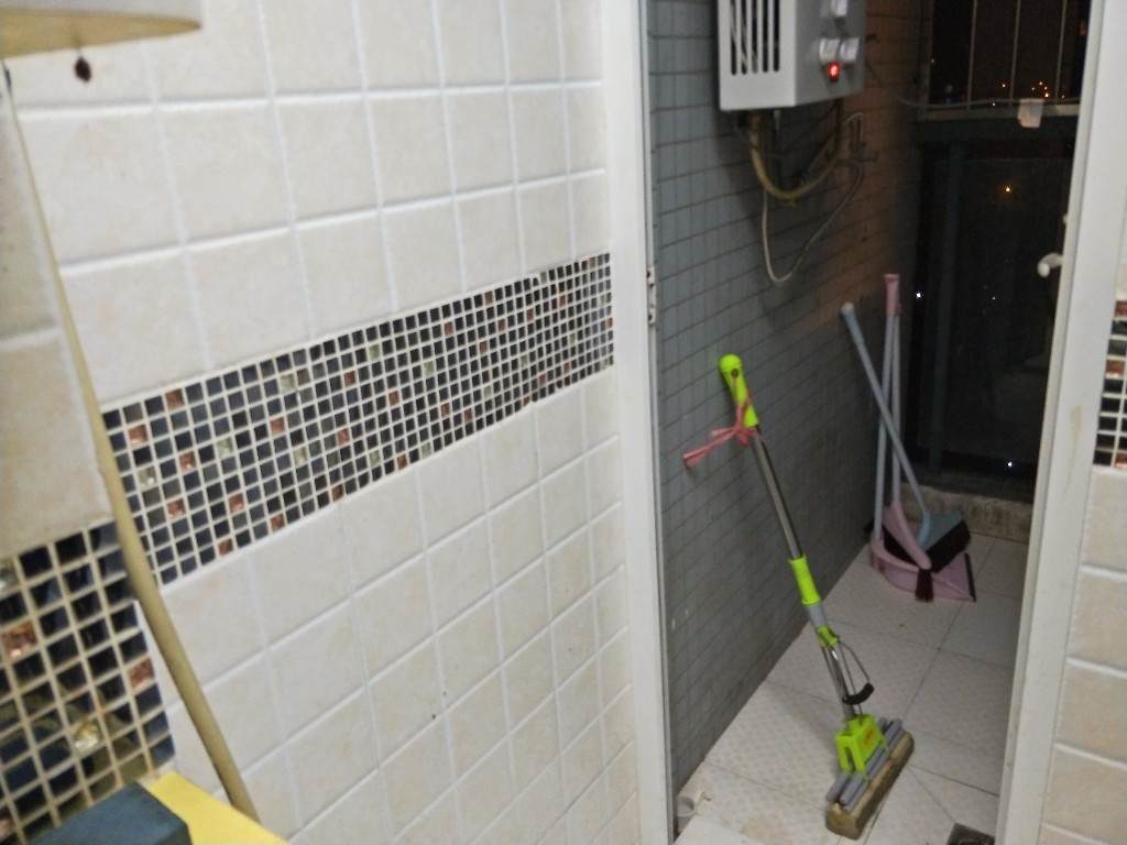 左右小区 1室1厅1卫 1700.0元/月 左右小区 1室1厅1卫 1700.0元/月室内图