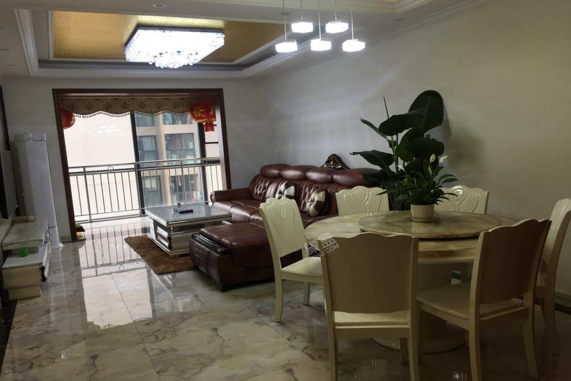 航天城上城  3室2厅2卫    5800.0元/月 航天城上城  3室2厅2卫    5800.0元/月室内图