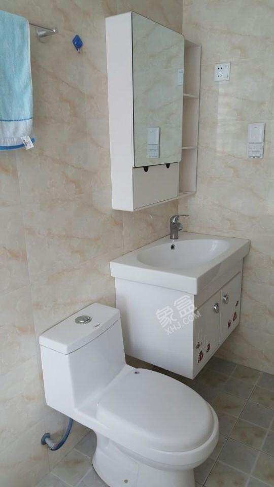 汇锦城A区  2室1厅1卫    3200.0元/月室内图