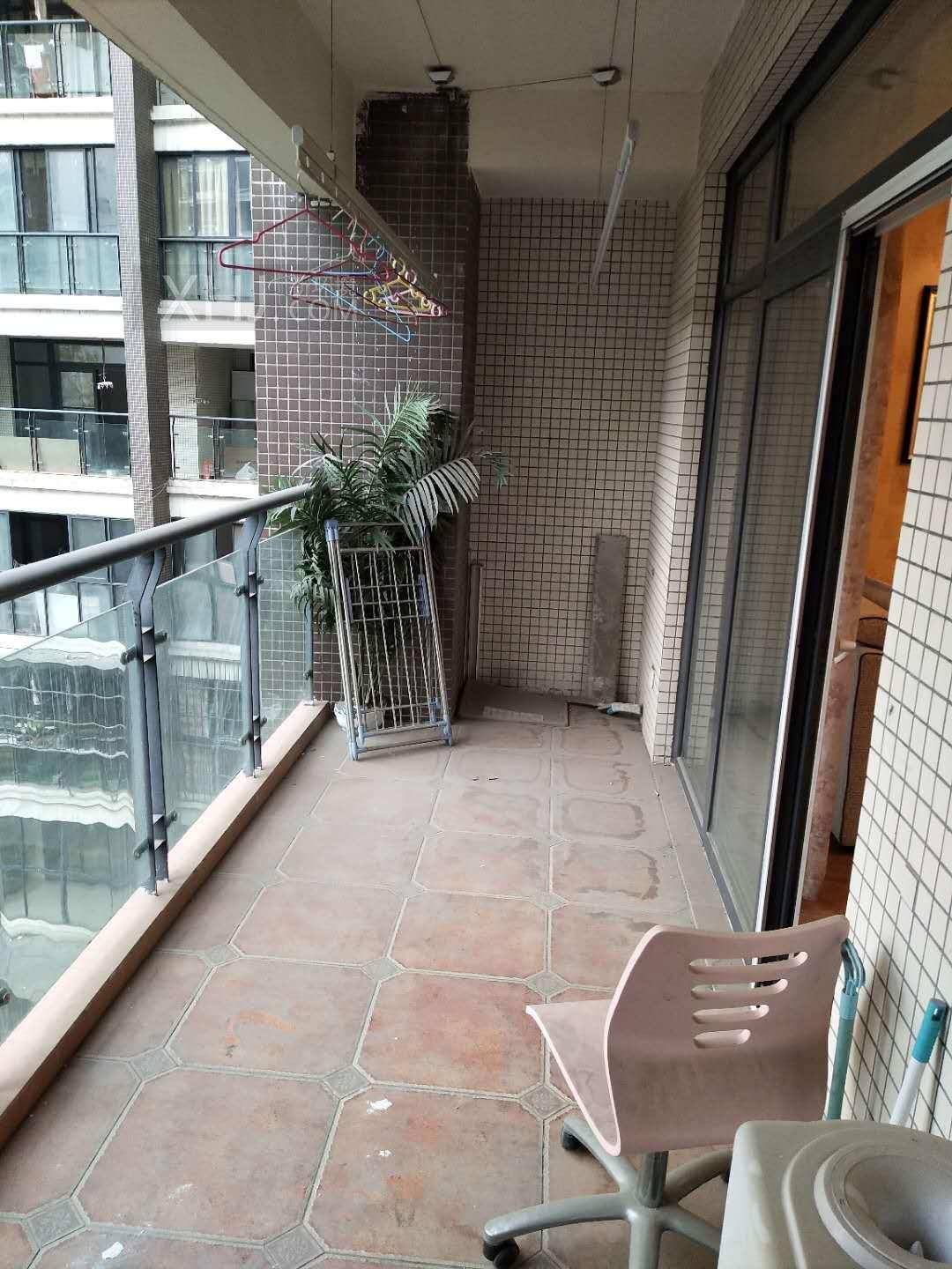 航天佳苑  4室2厅2卫    3500.0元/月室内图