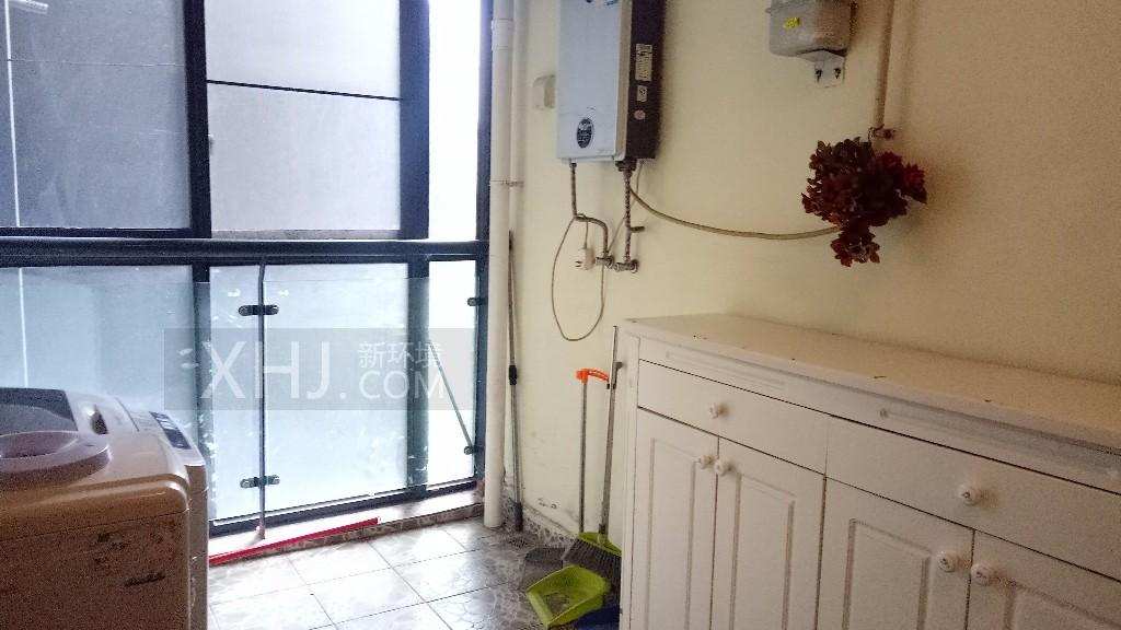 凯丽美域 3室1厅1卫 3300.0元/月 凯丽美域 3室1厅1卫 3300.0元/月室内图