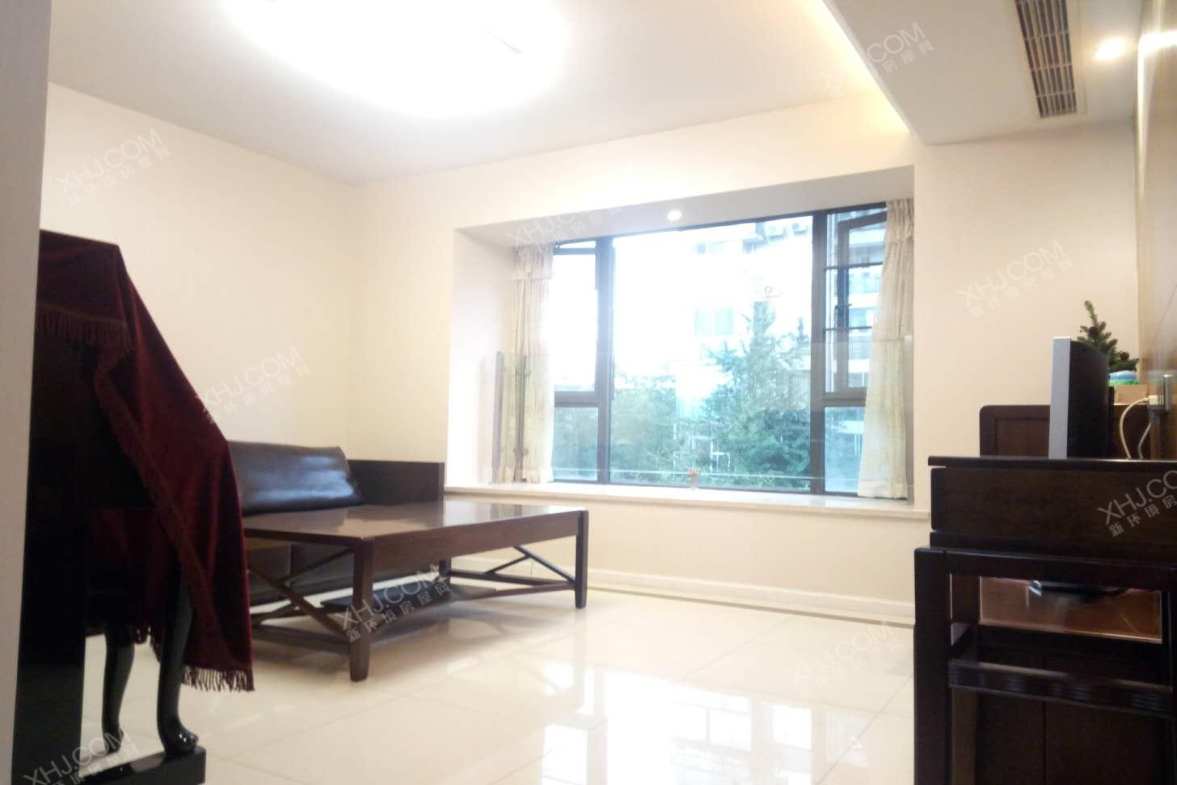 凯旋天际湾  2室1厅1卫    4500.0元/月 凯旋天际湾  2室1厅1卫    4500.0元/月室内图