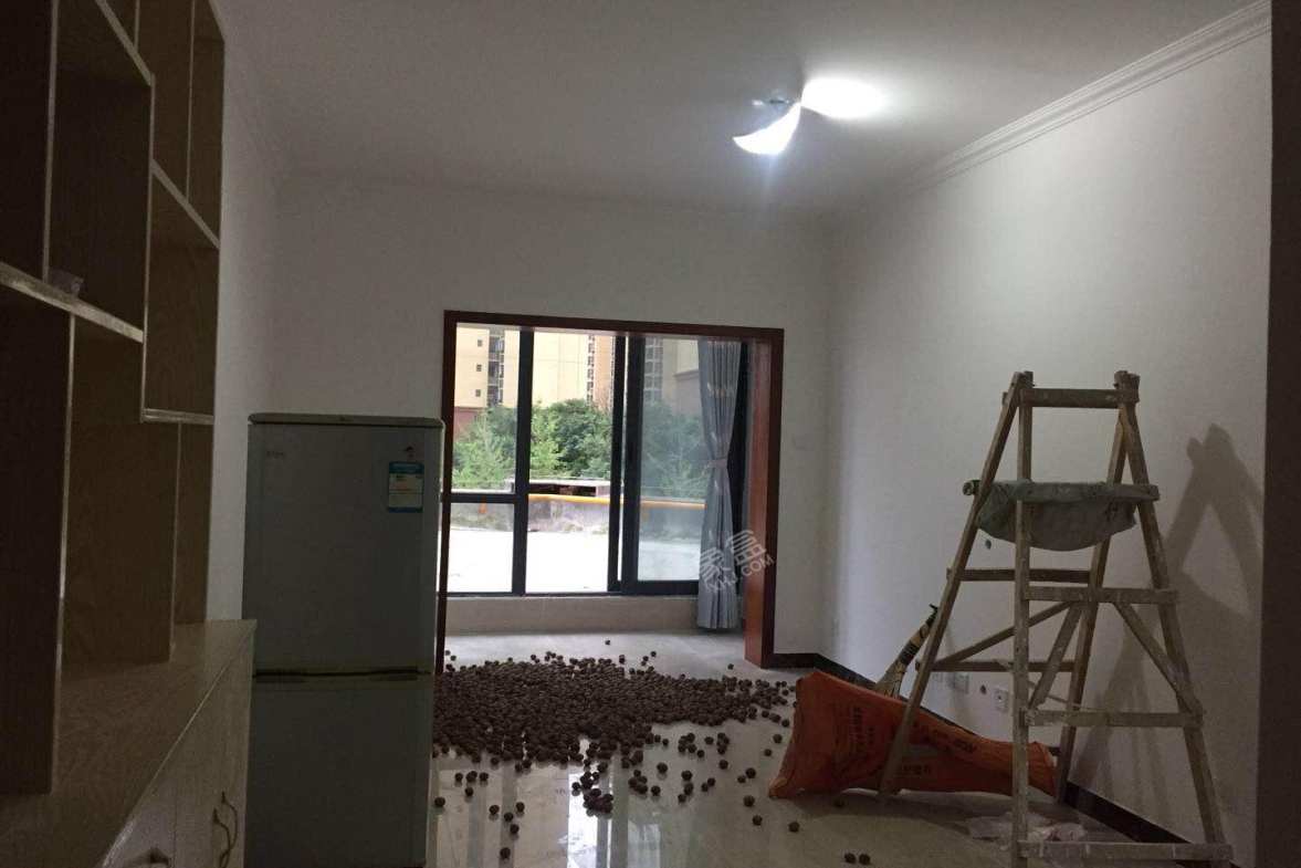 天府鹤林-东区(二期) 1室1厅1卫 1400.0元/月 天府鹤林-东区(二期) 1室1厅1卫 1400.0元/月室内图