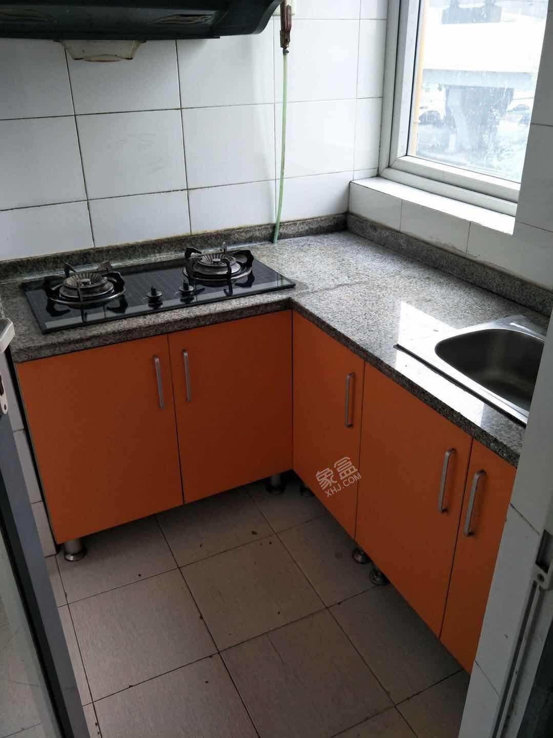 丽景华庭二期  1室0厅1卫    1800.0元/月室内图