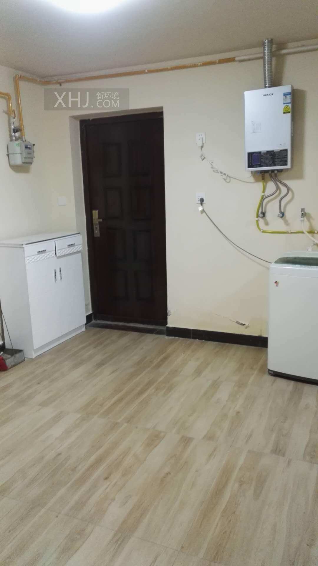 南湖国际2期  3室1厅1卫    2000.0元/月室内图