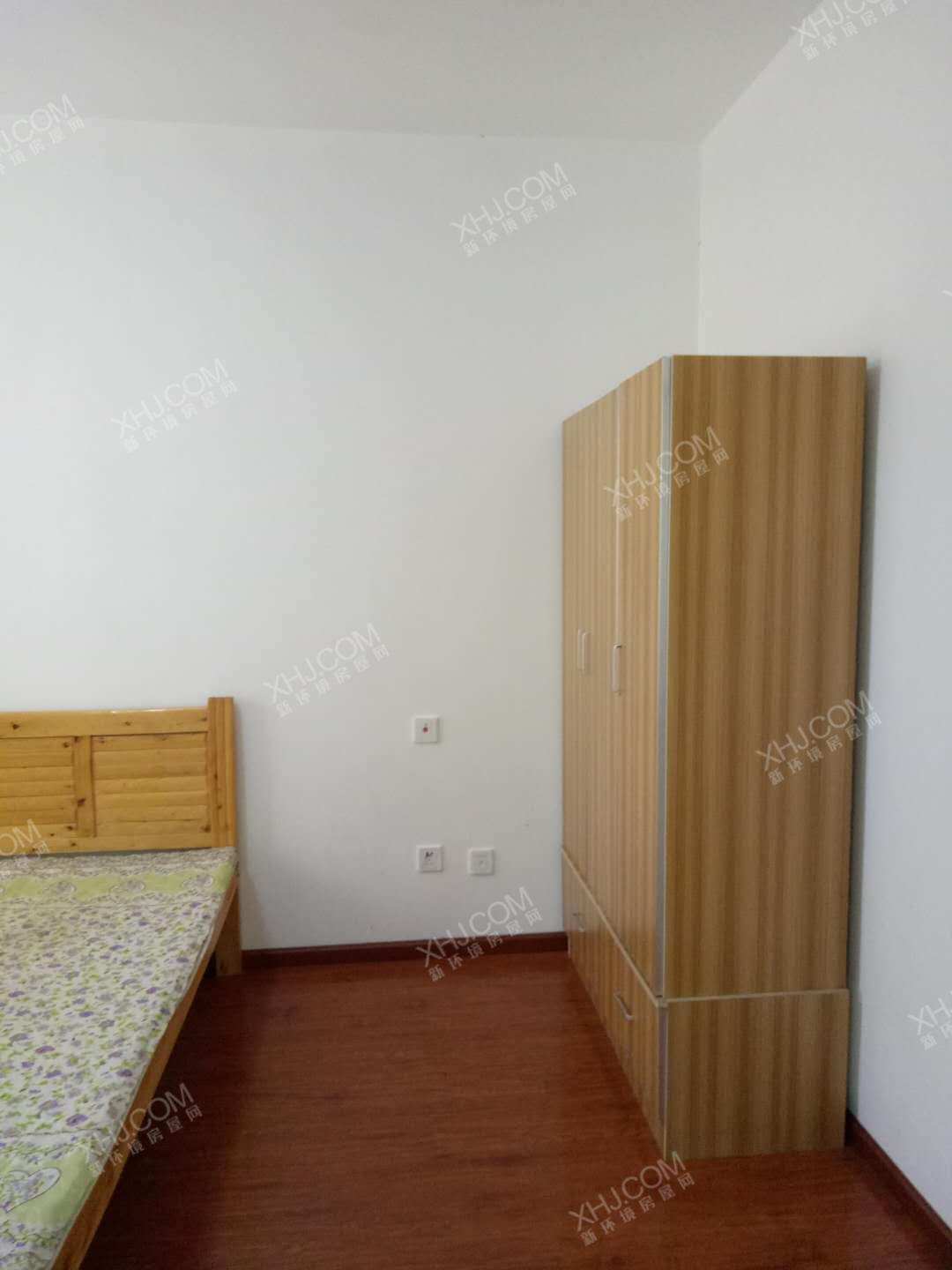 新怡花园  1室1厅1卫    1500.0元/月室内图