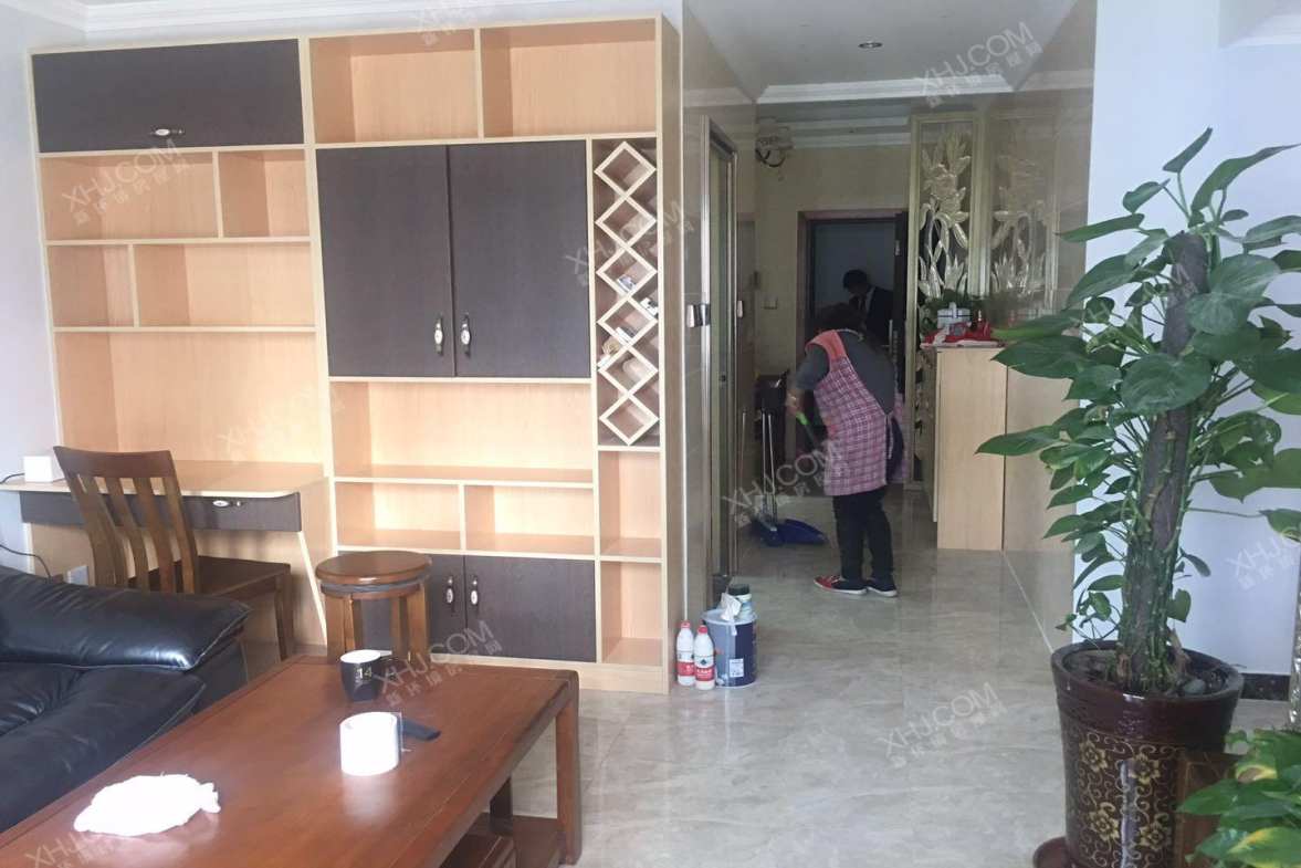 润莱金座  2室1厅1卫    3600.0元/月室内图